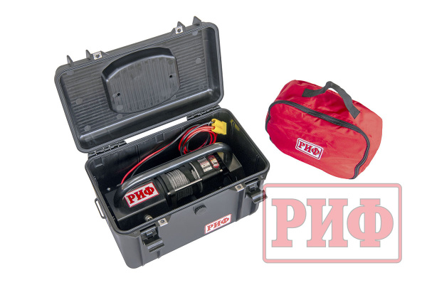 Лебёдка переносная РИФ 3500ASR c малой площадкой и проводами, синтетический трос (в защитном кейсе) Лебёдка переносная РИФ 3500ASR c малой площадкой и проводами, синтетический трос (в защитном кейсе)