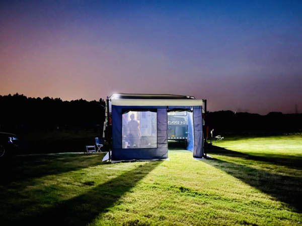 Стенки к автомобильной маркизе серии RIF5533 2,5х2 м