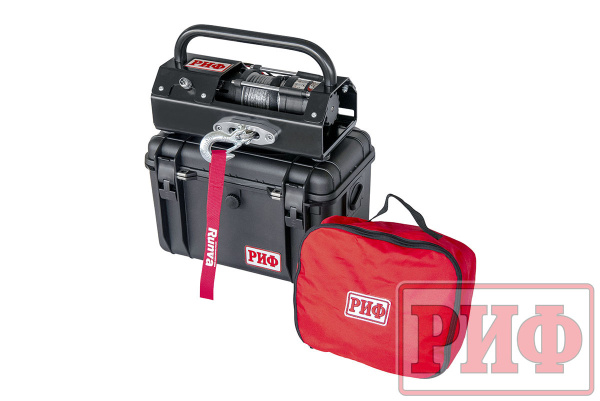 Лебёдка переносная РИФ 2500ASR c малой площадкой и проводами, синтетический трос (в защитном кейсе) Лебёдка переносная РИФ 2500ASR c малой площадкой и проводами, синтетический трос (в защитном кейсе)