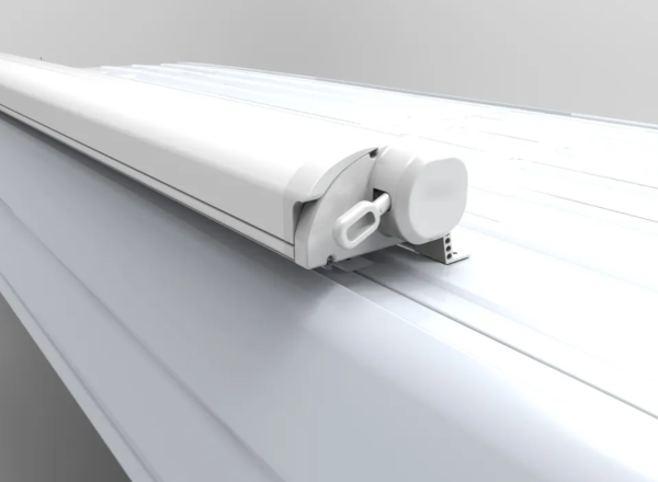 Маркиза автомобильная РИФ 4,0х2,5 м кассетная с электроприводом, корпус белый.