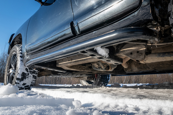 Пороги РИФ силовые Toyota Land Cruiser 200 черные накладки и болты, на а/м без гидроподвески