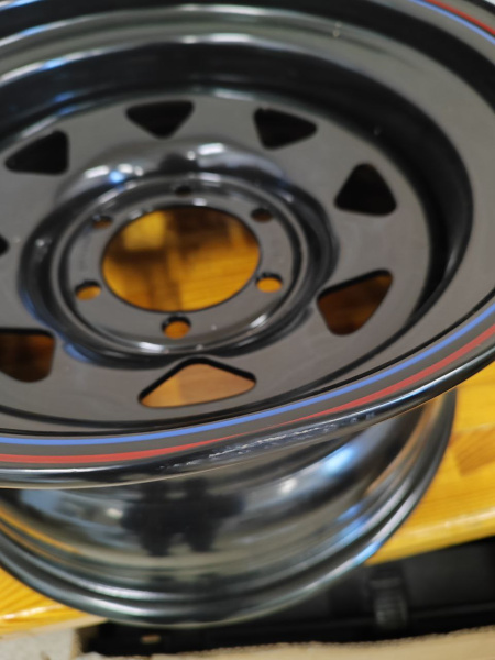 Диск усиленный стальной черный 6x139,7 8xR16 d110 ET-19 (треугольник мелкий) (уценка)