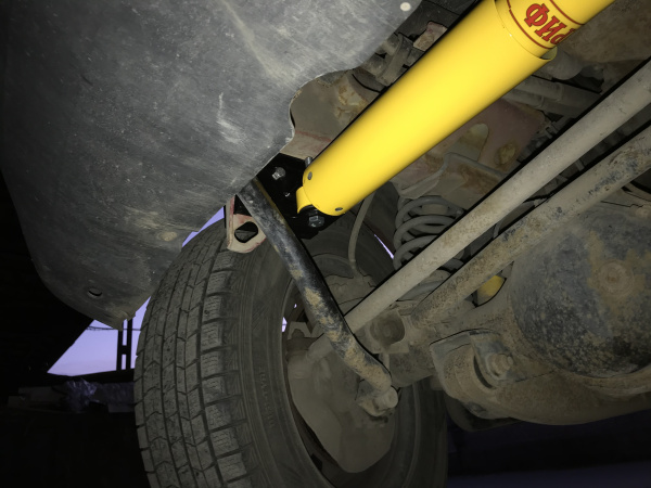 Демпфер РИФ рулевой Suzuki Jimny 1998-2018 с креплениями РИФ