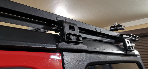 Багажник экспедиционный (платформа) алюминиевый РИФ 1350x1690 мм для Jeep Wrangler JL 2018+ (с крепежом)