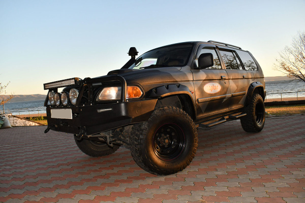 Расширители колёсных арок Mitsubishi Pajero Sport (70мм) под силовой бампер