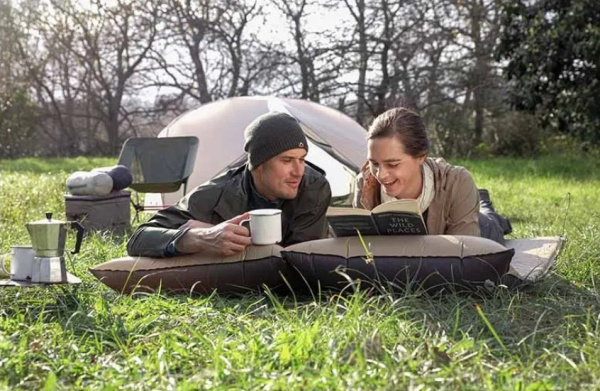 2.Коврик самонадувающийся с подушкой Naturehike, 296х65х3 см, желтый