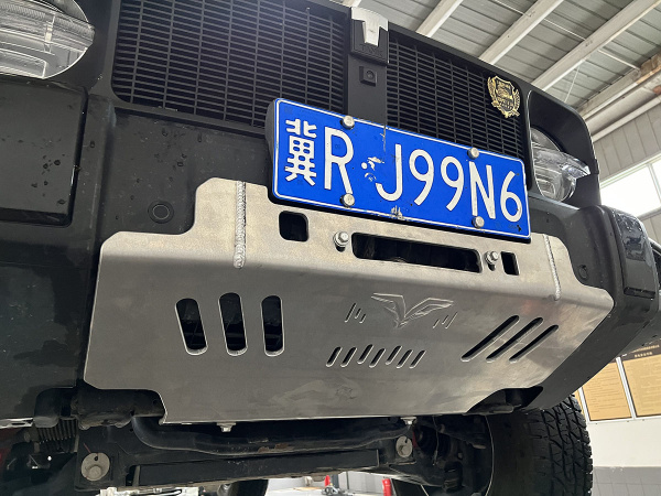 Защита Falcon переднего бампера для TANK 300 (без штатной лебедки) Off-road Edition & City Edition, бензин, 2.0T (2020+), алюминий, 8 мм