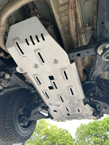 Защита Falcon радиатора, картера, РК, КПП для Toyota Hilux 2015-2024, алюминий, 8 мм