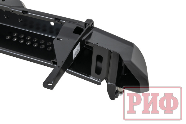 Бампер РИФ силовой задний Toyota Land Cruiser 200 2012-2015 с квадр. под фаркоп, калиткой и фонарями