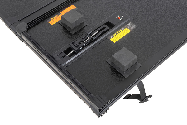 Крышка кузова РИФ для Toyota Hilux 2005-2014, трёхсекционная 1590х1600 мм, алюминиевая, черная